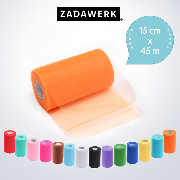 Liegende orangene Tüllrolle von ZADAWERK, etwas abgerollt, um die Materialbeschaffenheit zu zeigen, Breite und Länge der Stoffbahn (15 cm x 45 m) und eine Übersicht aller erhältlichen Farben.