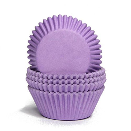 Lila Papierbackförmchen für Muffins und Cupcakes in Standardgröße.