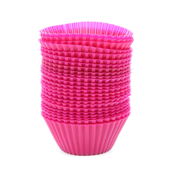 Ein platzsparender Stapel Silikon-Muffinförmchen in pink, 24 Stück