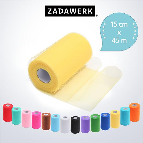 Liegende Tüllrolle gelb von ZADAWERK, etwas abgerollt, um die Materialbeschaffenheit zu zeigen, Breite und Länge der Stoffbahn (15 cm x 45 m) und eine Übersicht aller erhältlichen Farben.