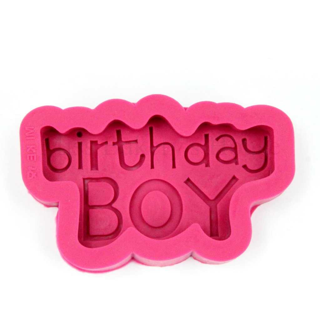 Die Silikonform 041 für Fondant, Marzipan oder Modelliermasse mit dem Schriftzug "Birthday Boy" von oben gesehen